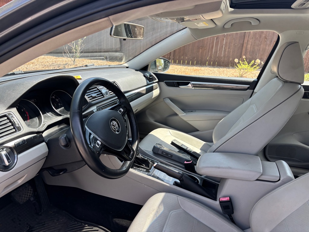 2016 Volkswagen Passat SE - Photo 8
